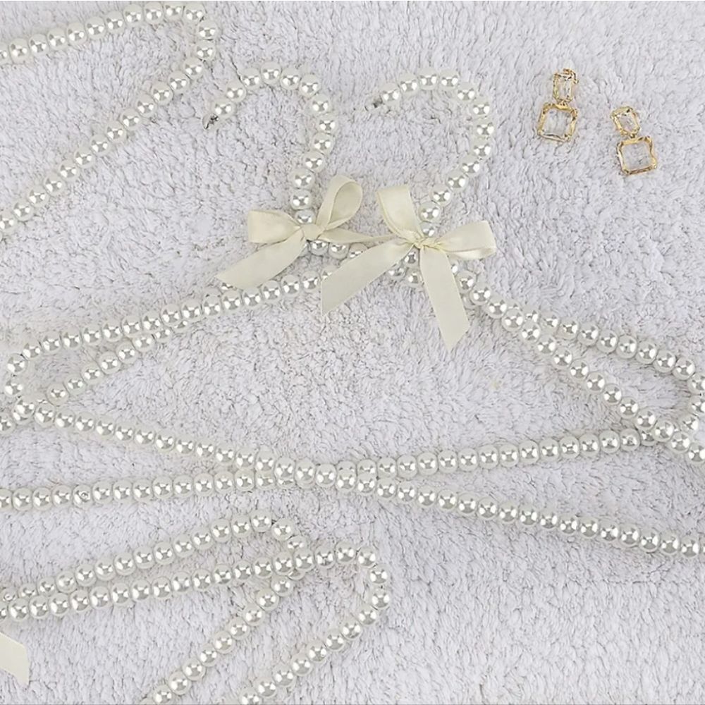 Concepts In‎ Time Set of 2 Pearl Hangers